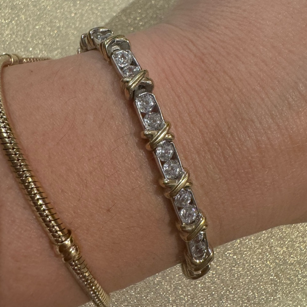 Stunning 925 Sterling silver and CZ’s tennis 7.5" bracelet 21.8g